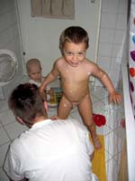 Mama, da hinten hat er auch noch ein Blaserl ;)